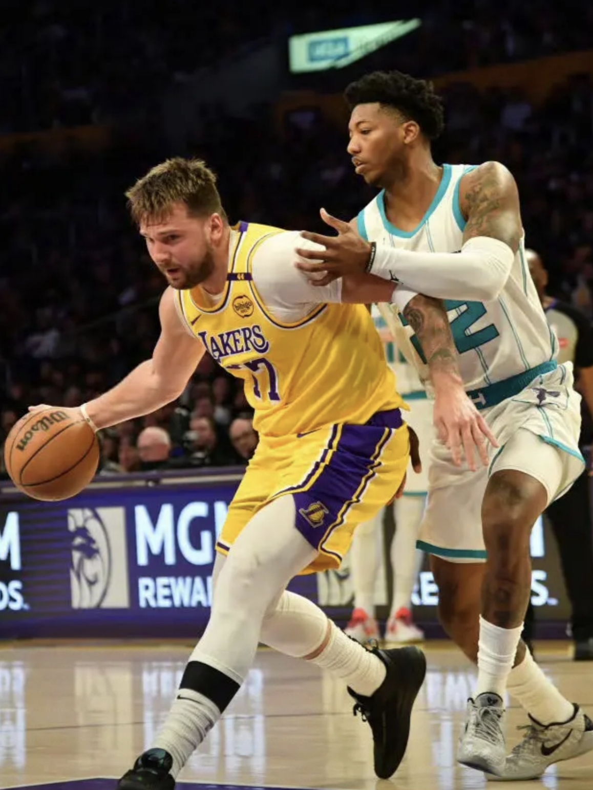 东契奇新星赛况扑朔迷离表现惊艳,G2未来可期! 东契奇新星赛况扑朔迷离表现惊艳,G2未来可期!