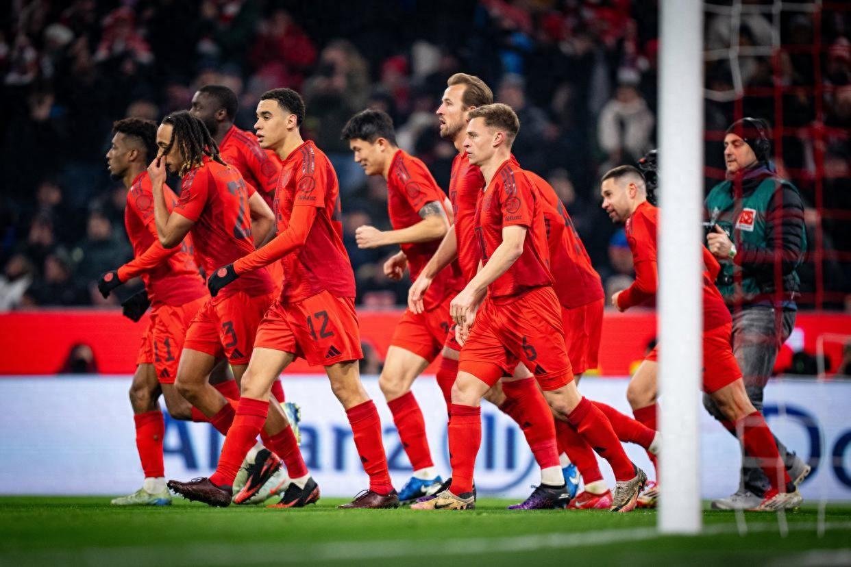 西亚卡姆重要时刻大比分获胜,拜仁带队取胜!的简单介绍 西亚卡姆重要时刻大比分获胜,拜仁带队取胜!的简单介绍